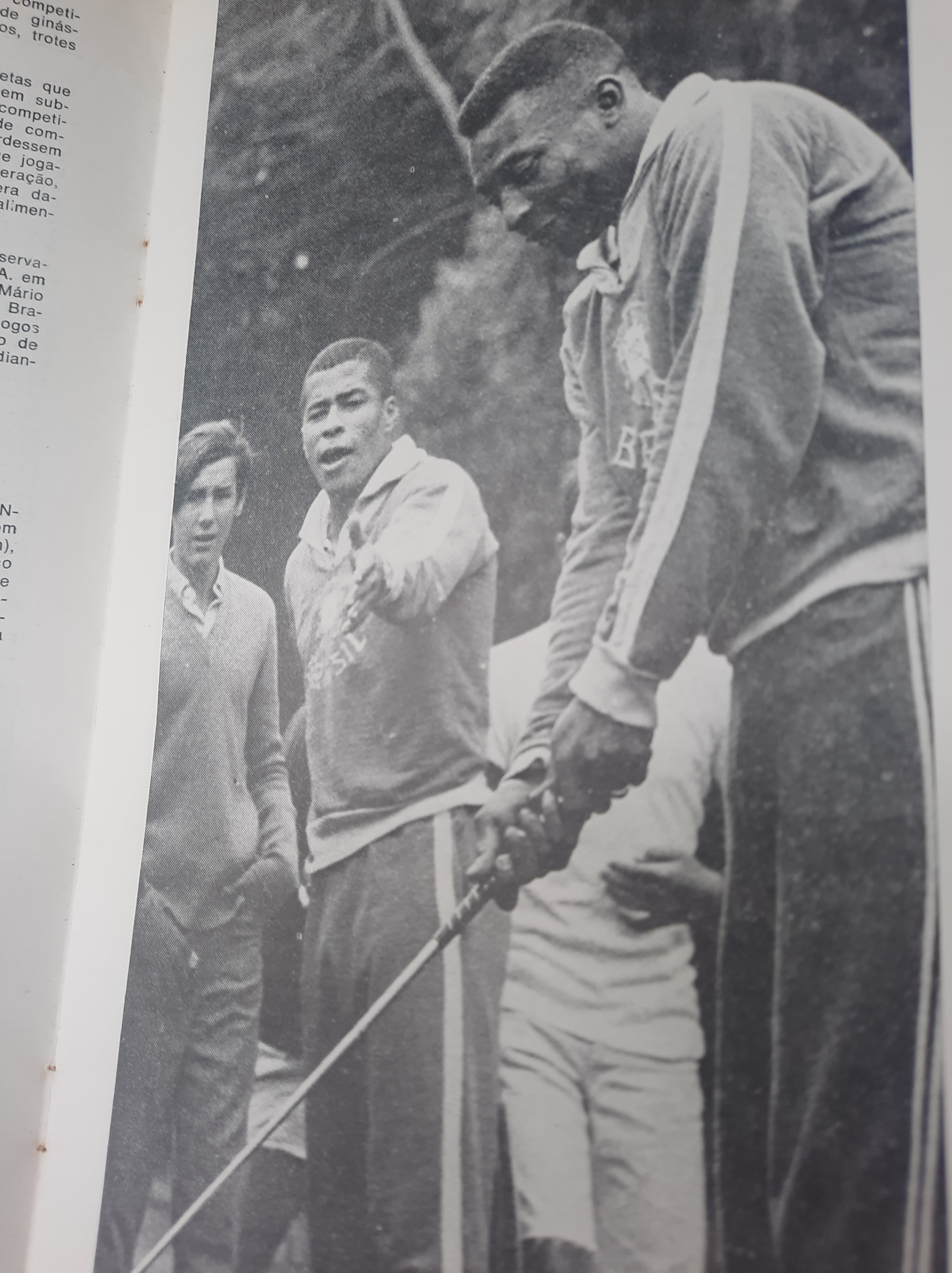 Pelé e Jairzinho jogando golfe